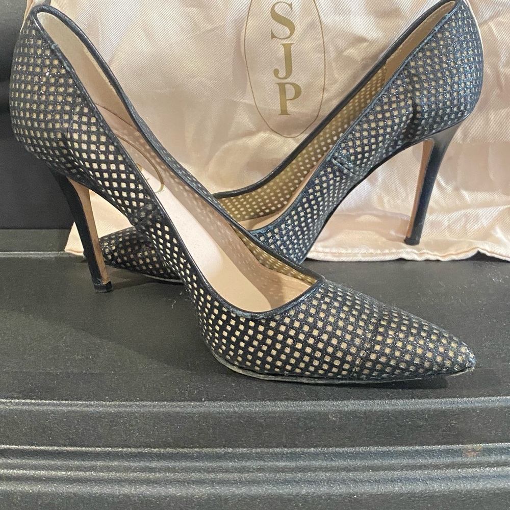 SJP size 37